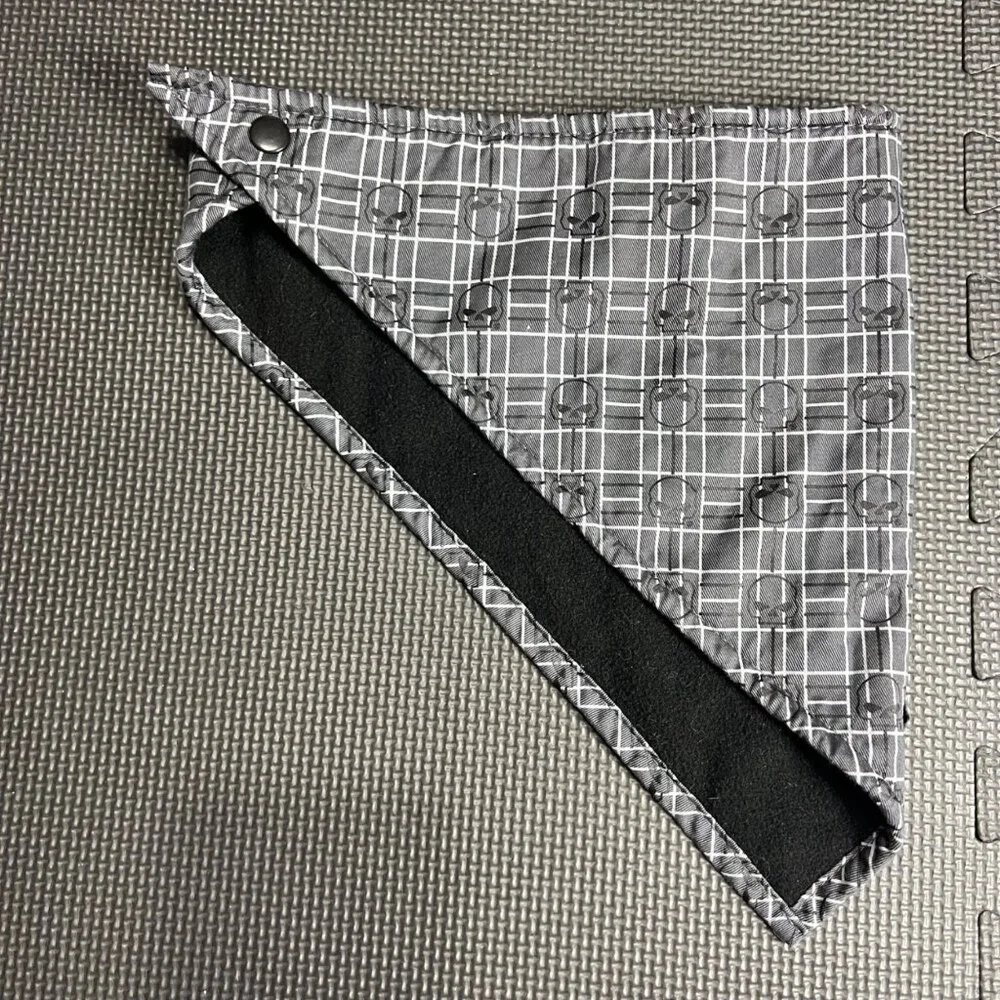 Harley-Davidson Skull Plaid Adjustable Dog Bandana Black & Gray Snap Closure - Picture 4 of 4